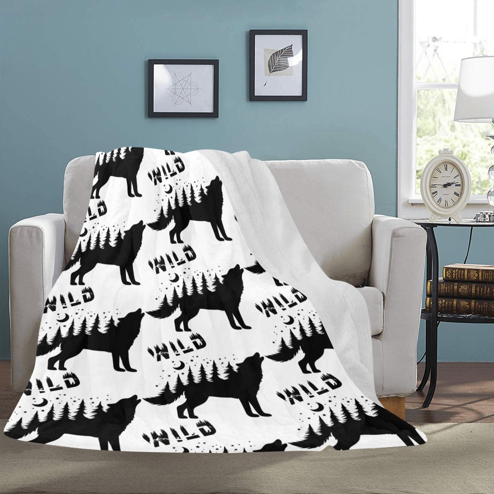 Wild Howling Wolf Graphic Ultra-Soft Micro Fleece Blanket