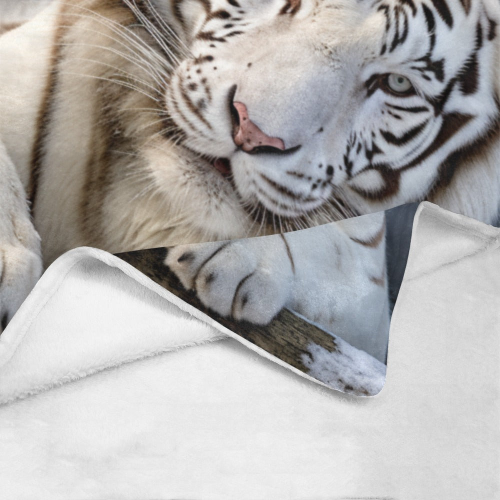 White Tiger Majesty Blanket - Majestic Wildlife Throw - Soft Plush - 60x80