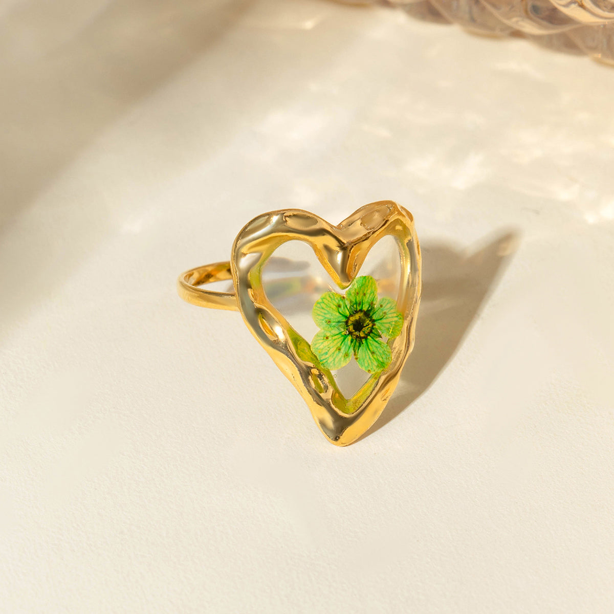 Gold Heart Flower Ring for Women - Unique & Adjustable Floral Jewelry - Perfect Gift!